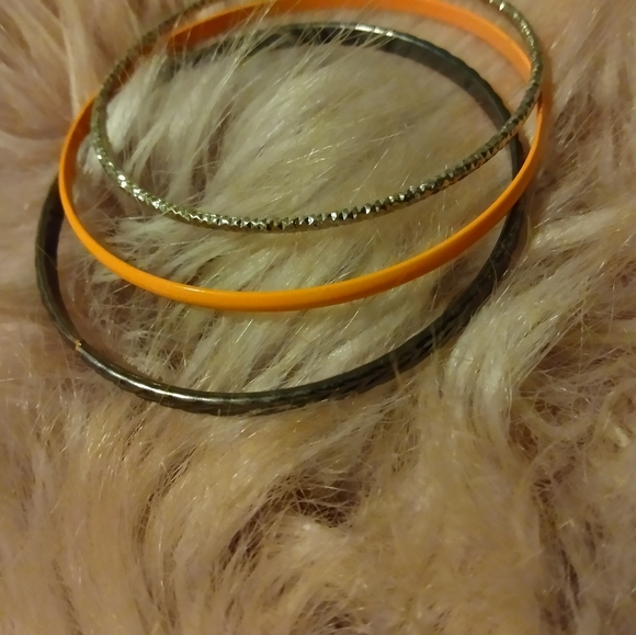 Bangles - Picture 3 of 3